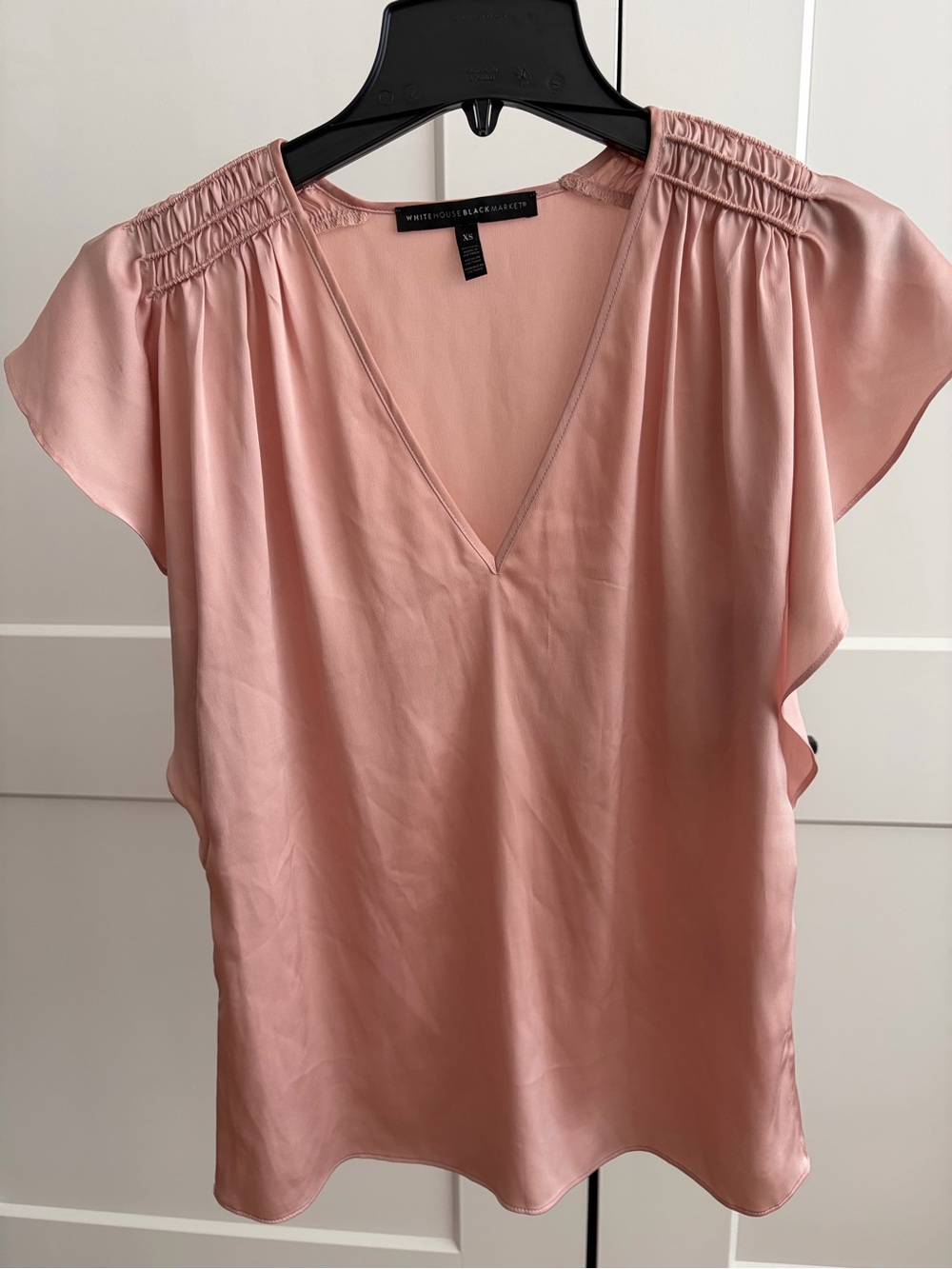 White House Black Market Blush Pink V-Neck Flutter Sleeve Blouse